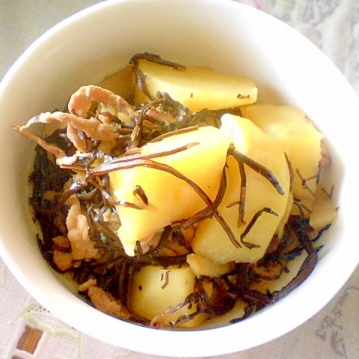 あらめと豚肉 じゃがいもの煮物 レシピ 作り方 By 桐葉かえで 楽天レシピ あらめと豚肉 じゃがいもの煮物 レシピ 作り方 By 桐葉かえで 楽天レシピ